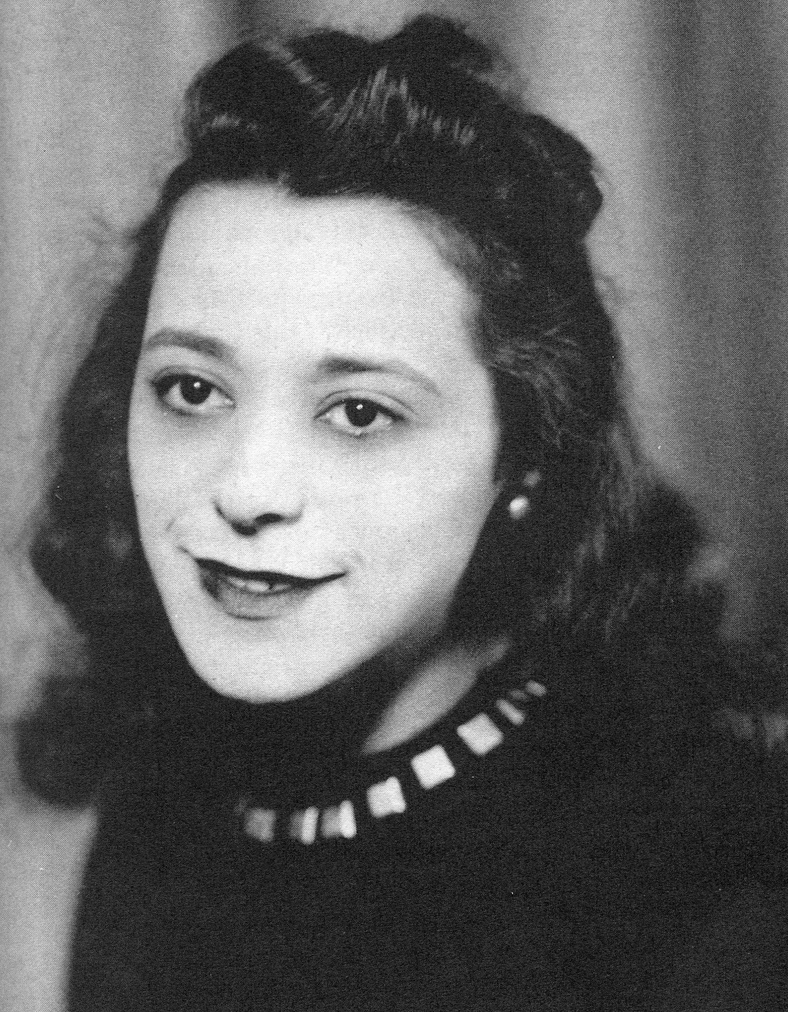 Civil rights pioneer Viola Desmond commemorated at site of her 1946 arrest